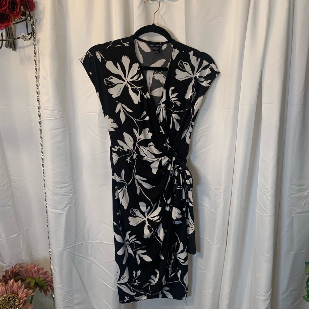 ❤️Price Drop❤️Elegant Black and White Floral Wrap Dress - Picture 15 of 16
